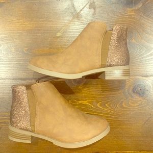 Little girls ankle boots